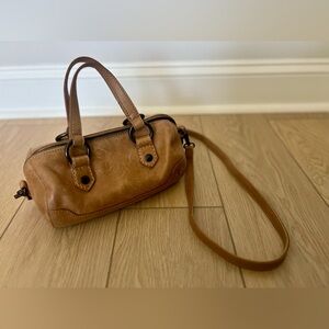 Frye melissa mini barrel bag beige/tan